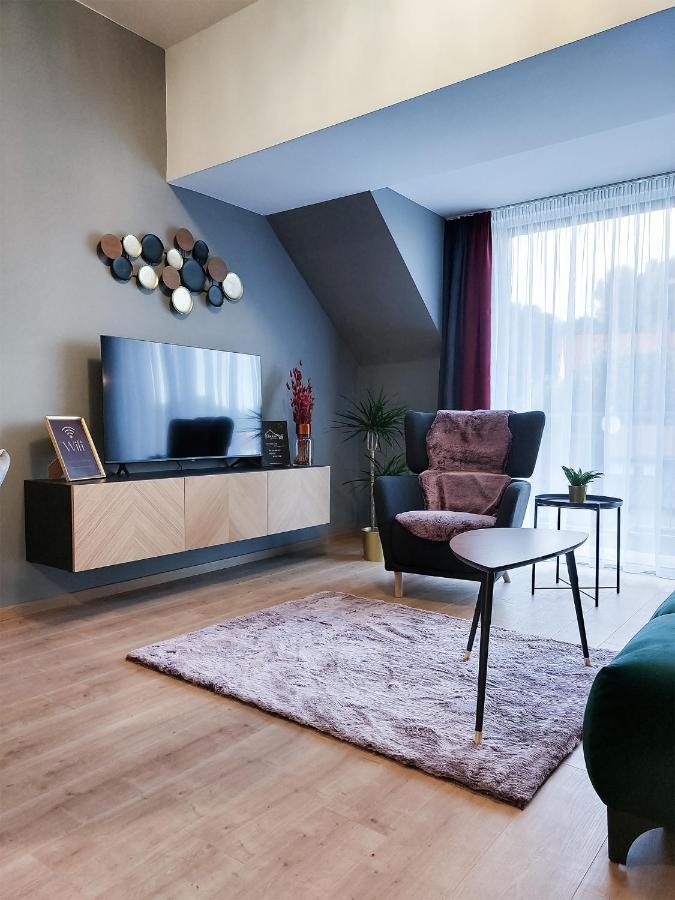 Linden Apartman 107 Glamour (Adults Only) Mosonmagyaróvár Exterior foto
